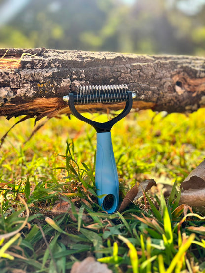 Grooming & Deshedding Brush